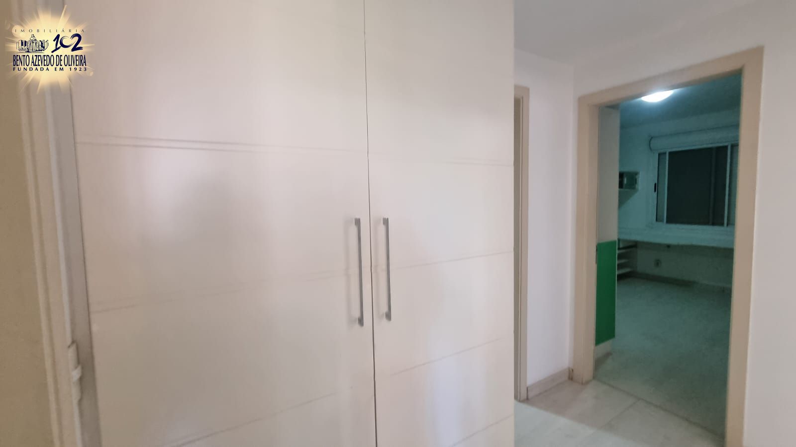 Armário na circulação