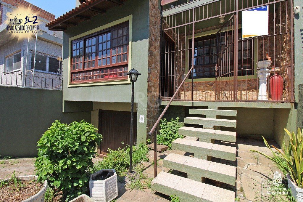 Casa, 4 quartos, 202 m² - Foto 1