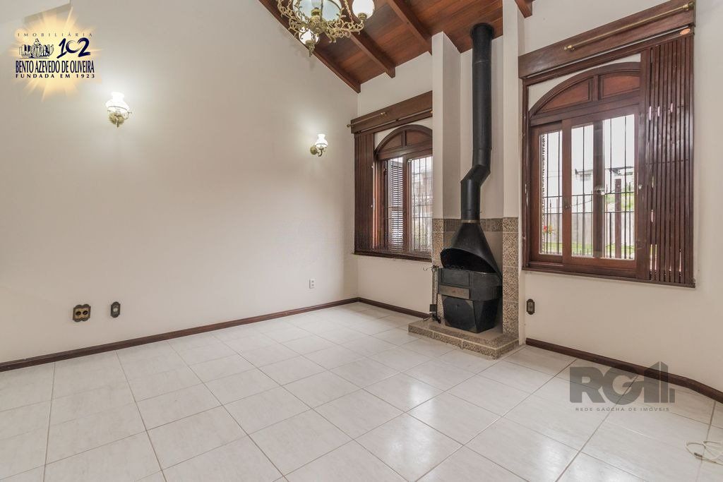 Casa, 5 quartos, 287 m² - Foto 1