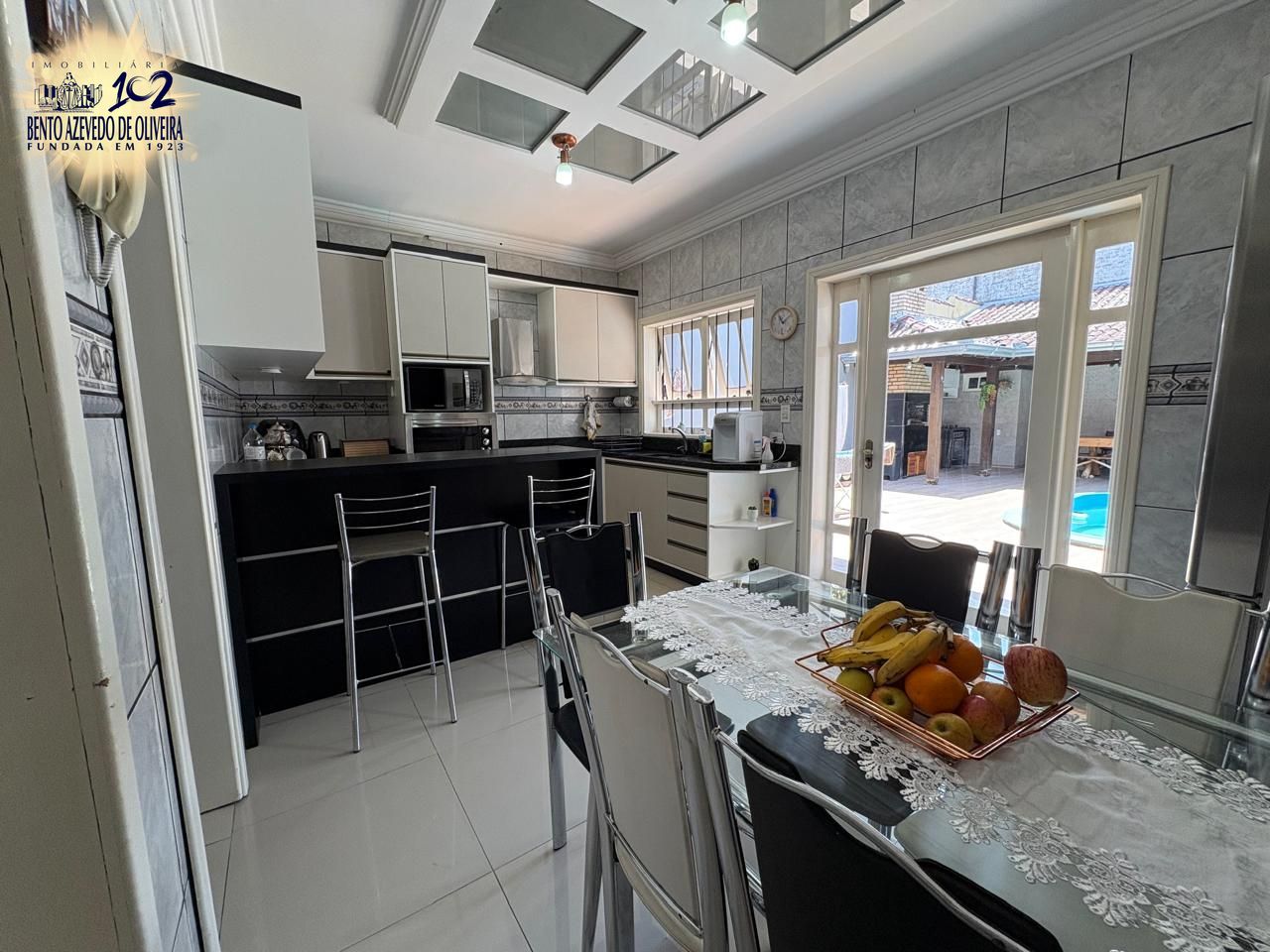 Casa, 2 quartos, 220 m² - Foto 9