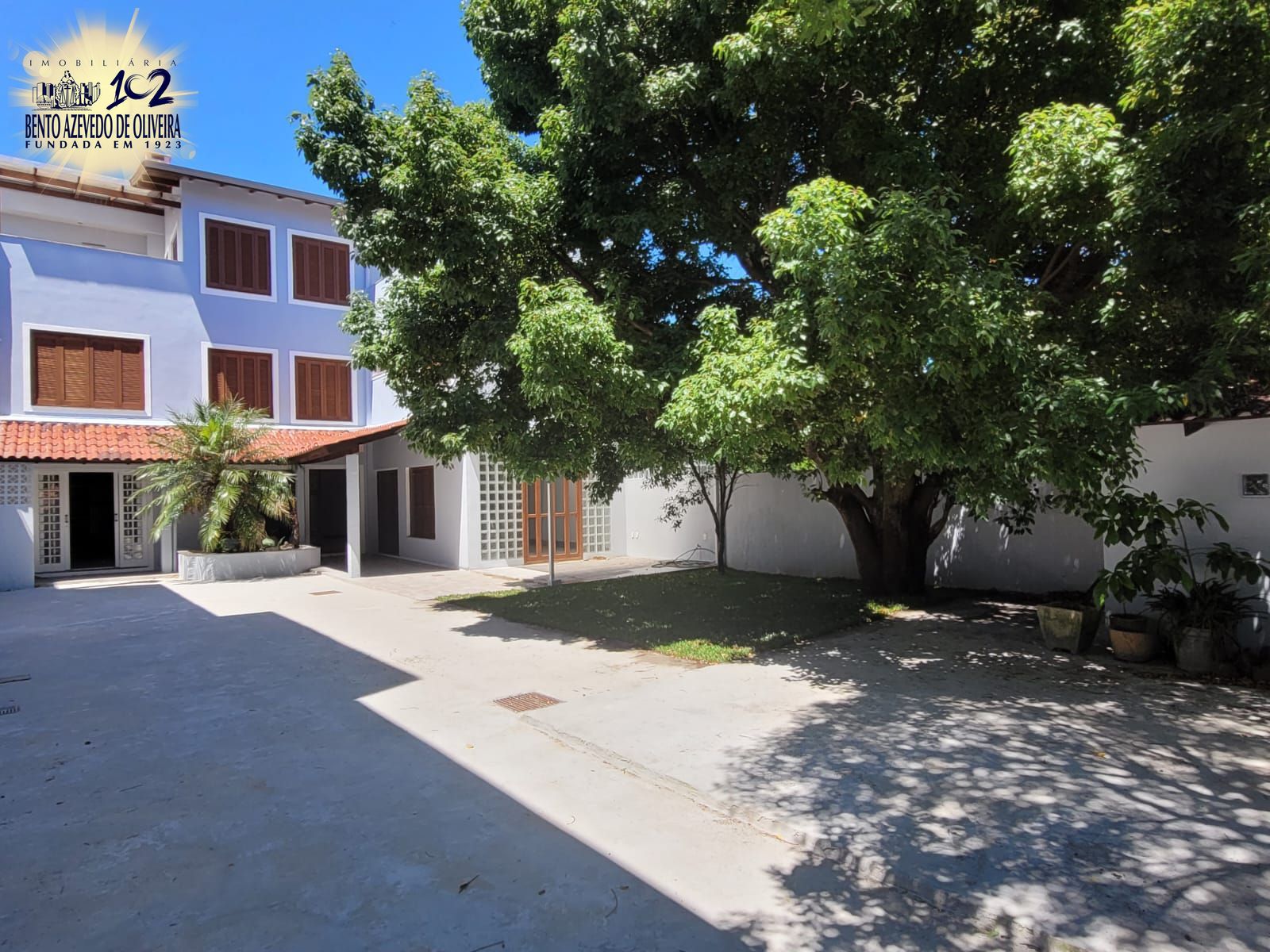 Casa, 3 quartos, 291 m² - Foto 2