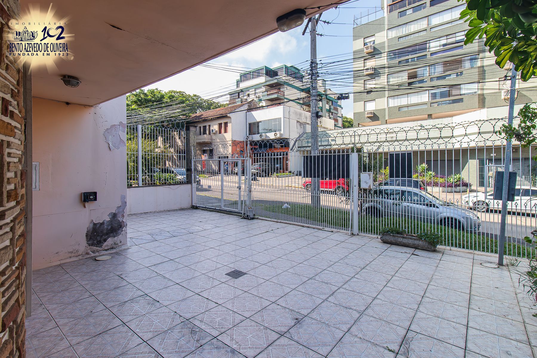 Casa, 4 quartos, 330 m² - Foto 2