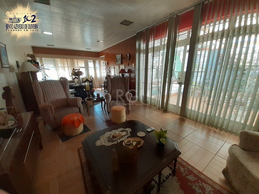 Casa, 3 quartos, 290 m² - Foto 1