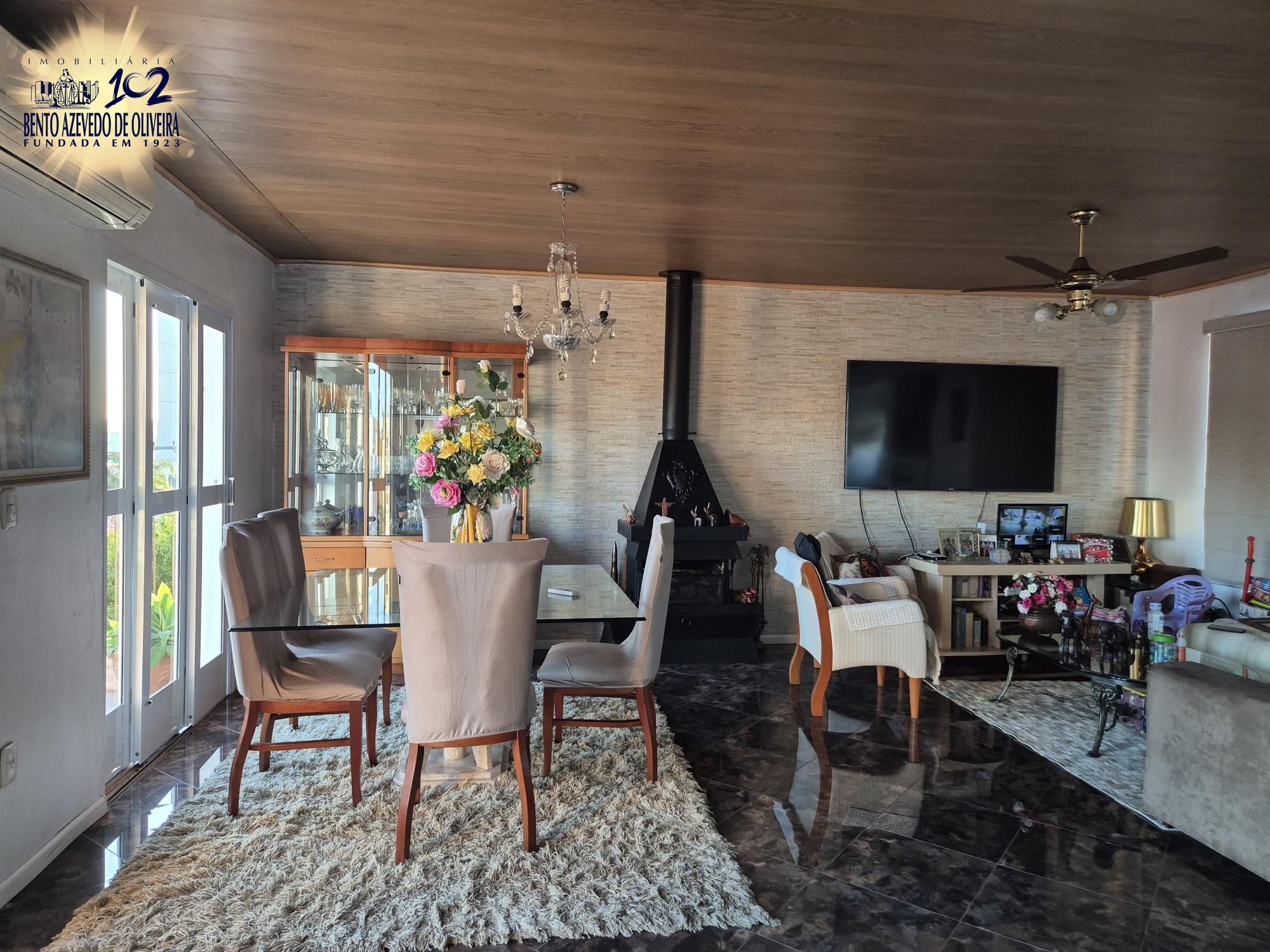 Cobertura, 3 quartos, 193 m² - Foto 1