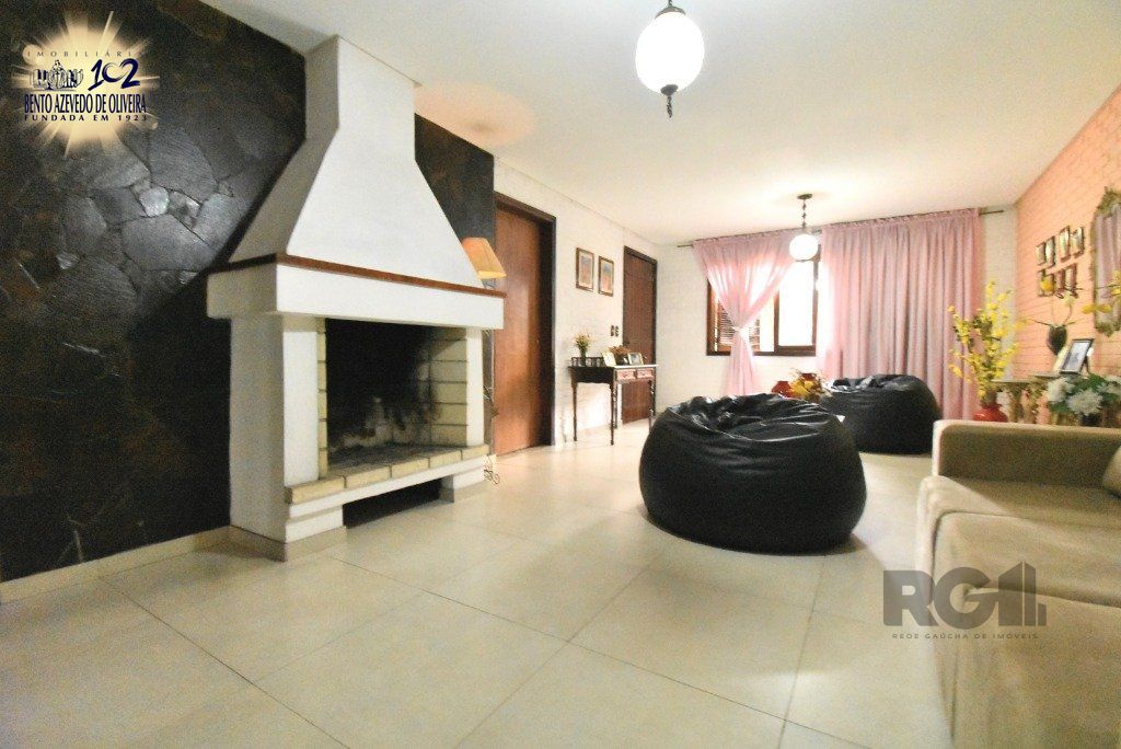 Casa, 5 quartos, 290 m² - Foto 1