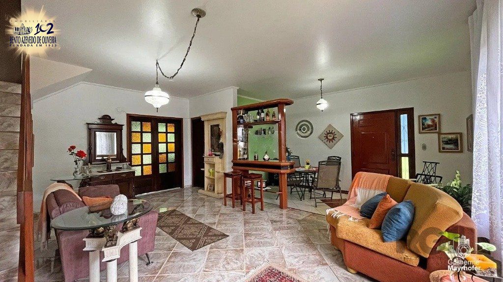 Casa, 3 quartos, 292 m² - Foto 1