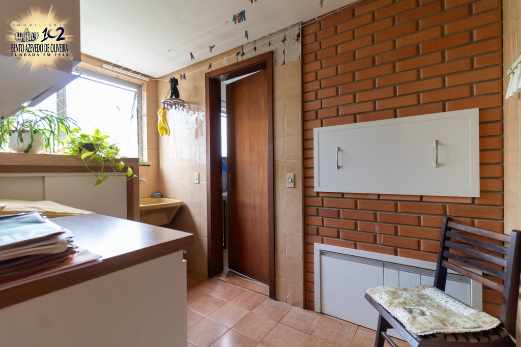 8q99cc4ryahio9nizsm2qjqbyi6z