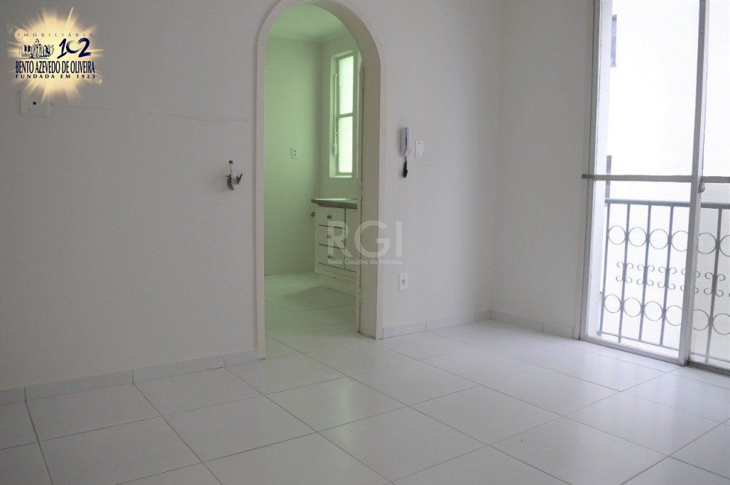 Da sala para a cozinha