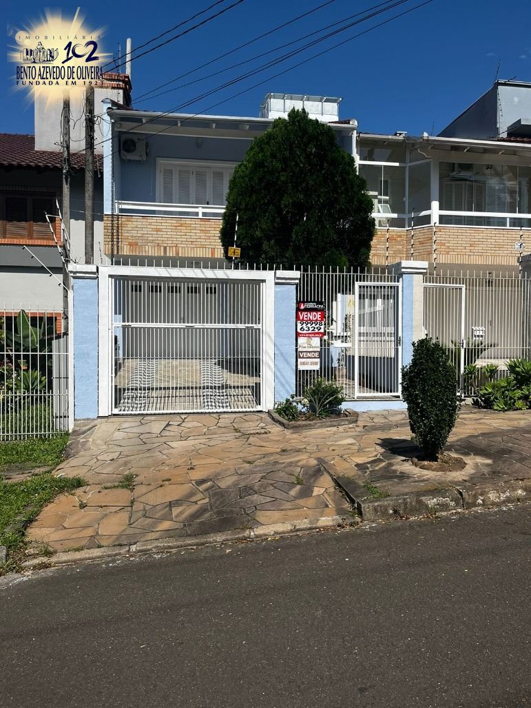 Sobrado, 4 quartos, 233 m² - Foto 1