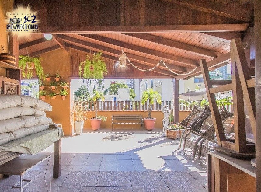Cobertura, 3 quartos, 315 m² - Foto 3