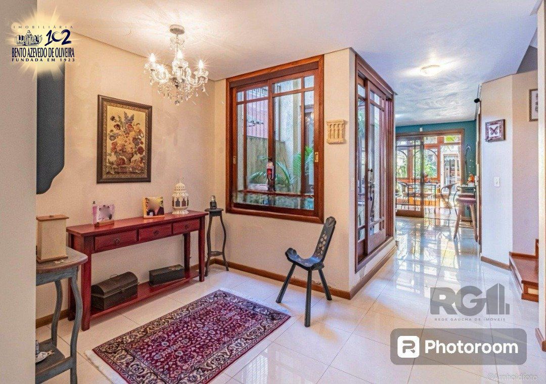 Casa, 6 quartos, 248 m² - Foto 2