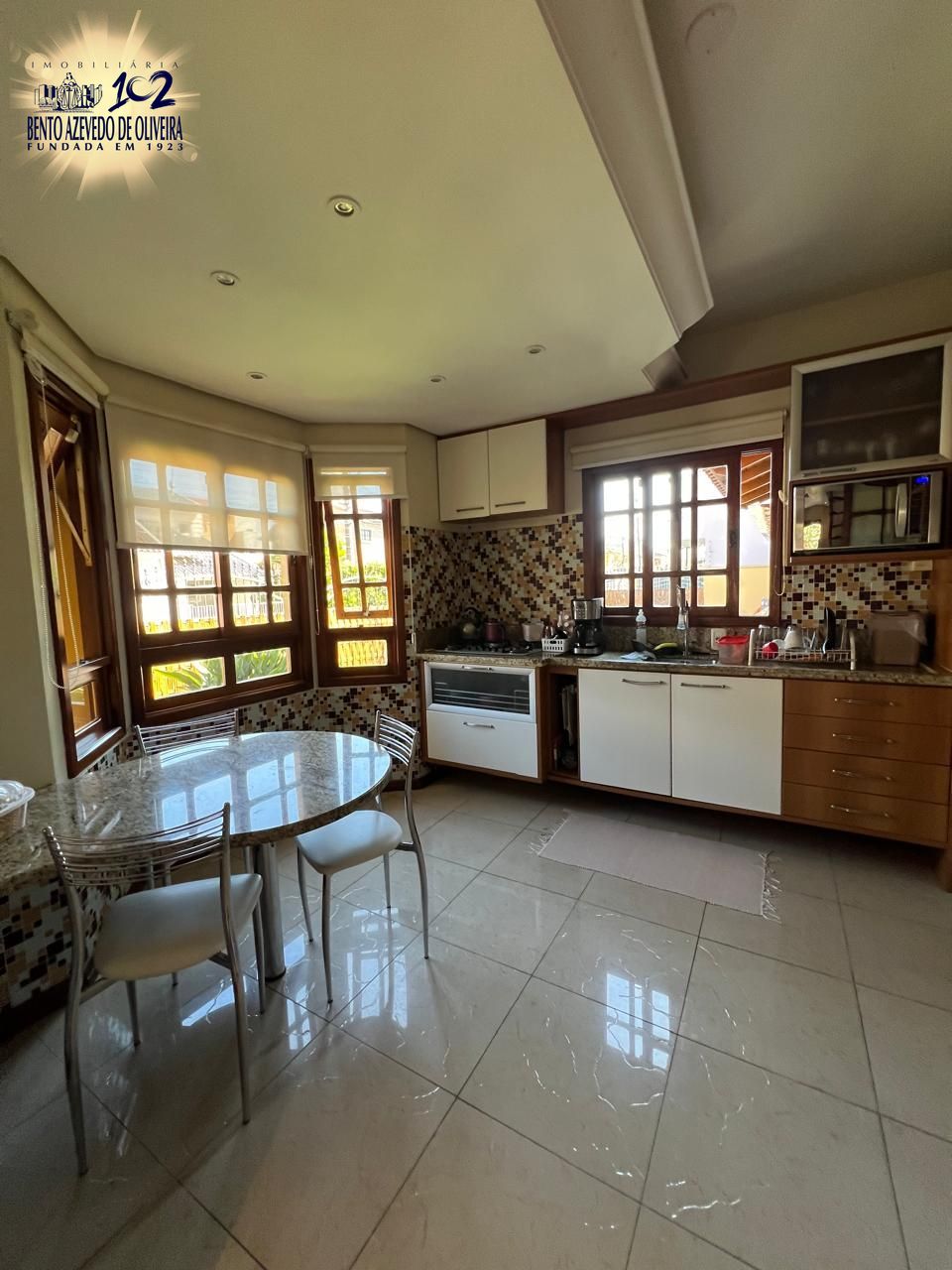 Casa, 3 quartos, 250 m² - Foto 10