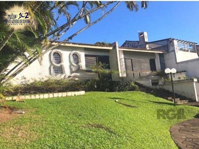 Casa, 5 quartos, 305 m² - Foto 1