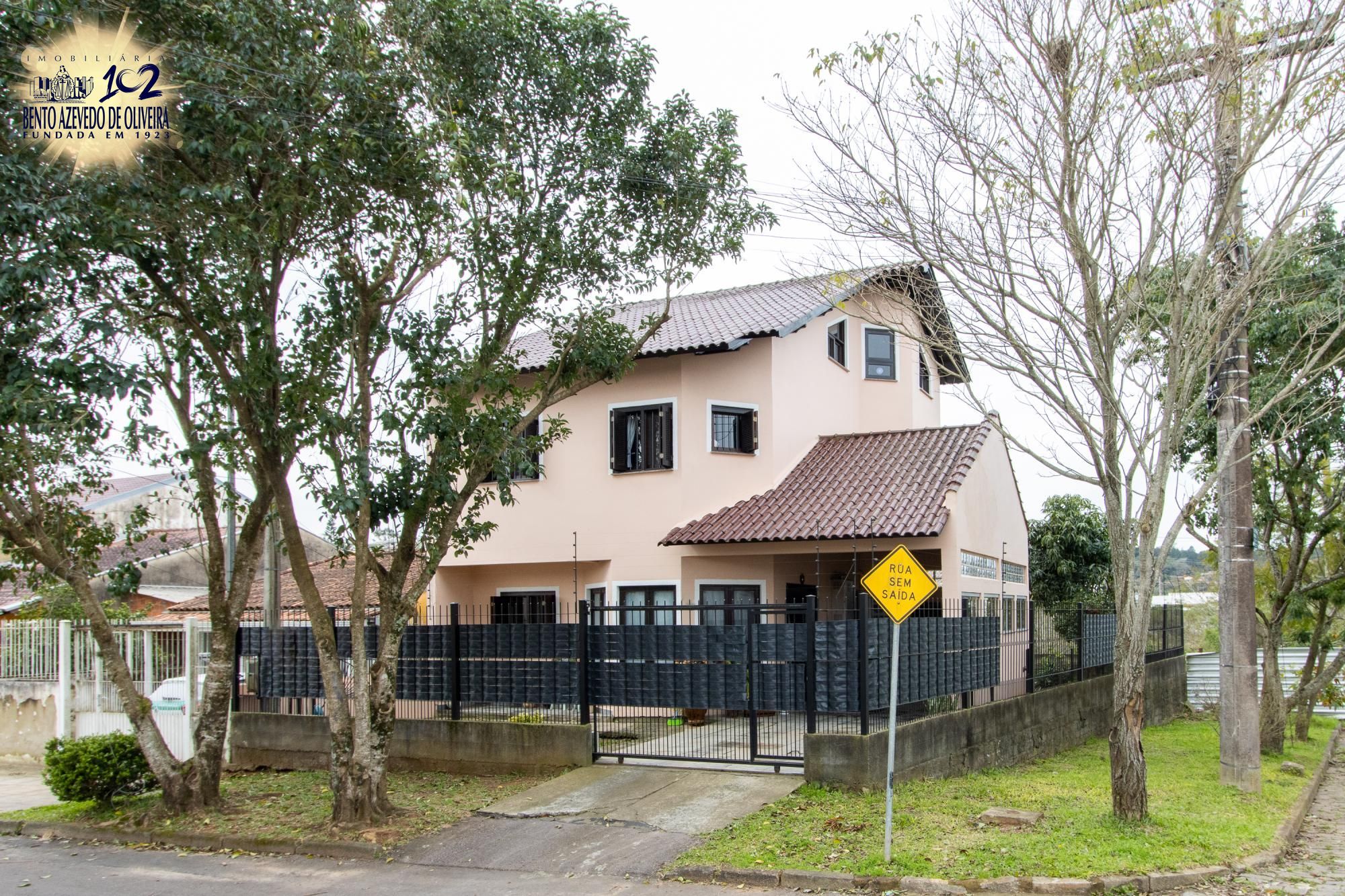 Casa, 3 quartos, 216 m² - Foto 1