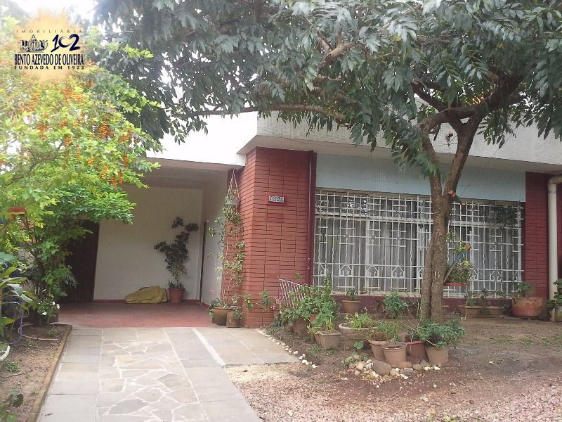 Casa, 4 quartos, 330 m² - Foto 1