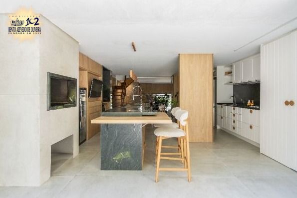 Casa, 3 quartos, 208 m² - Foto 3