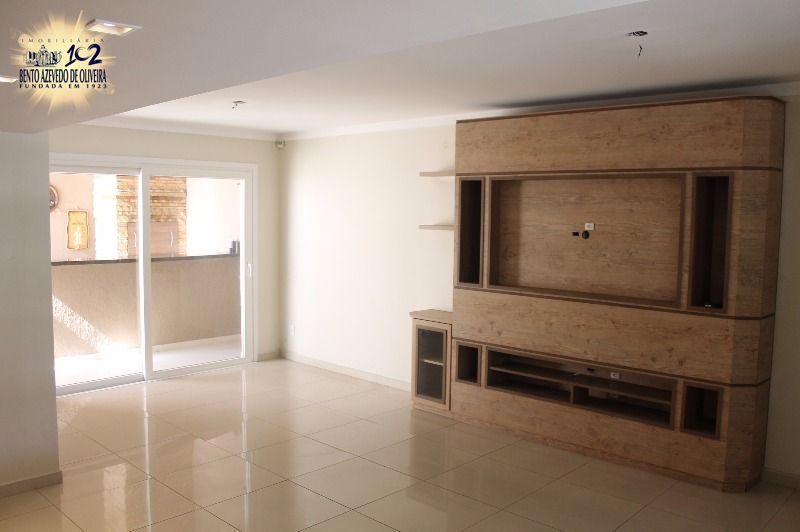 Casa, 3 quartos, 220 m² - Foto 3
