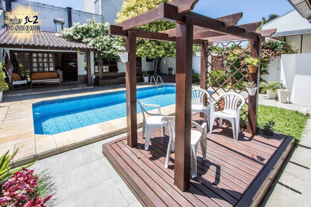 Casa, 4 quartos, 238 m² - Foto 2