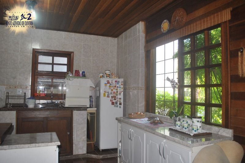 Casa, 3 quartos, 250 m² - Foto 11