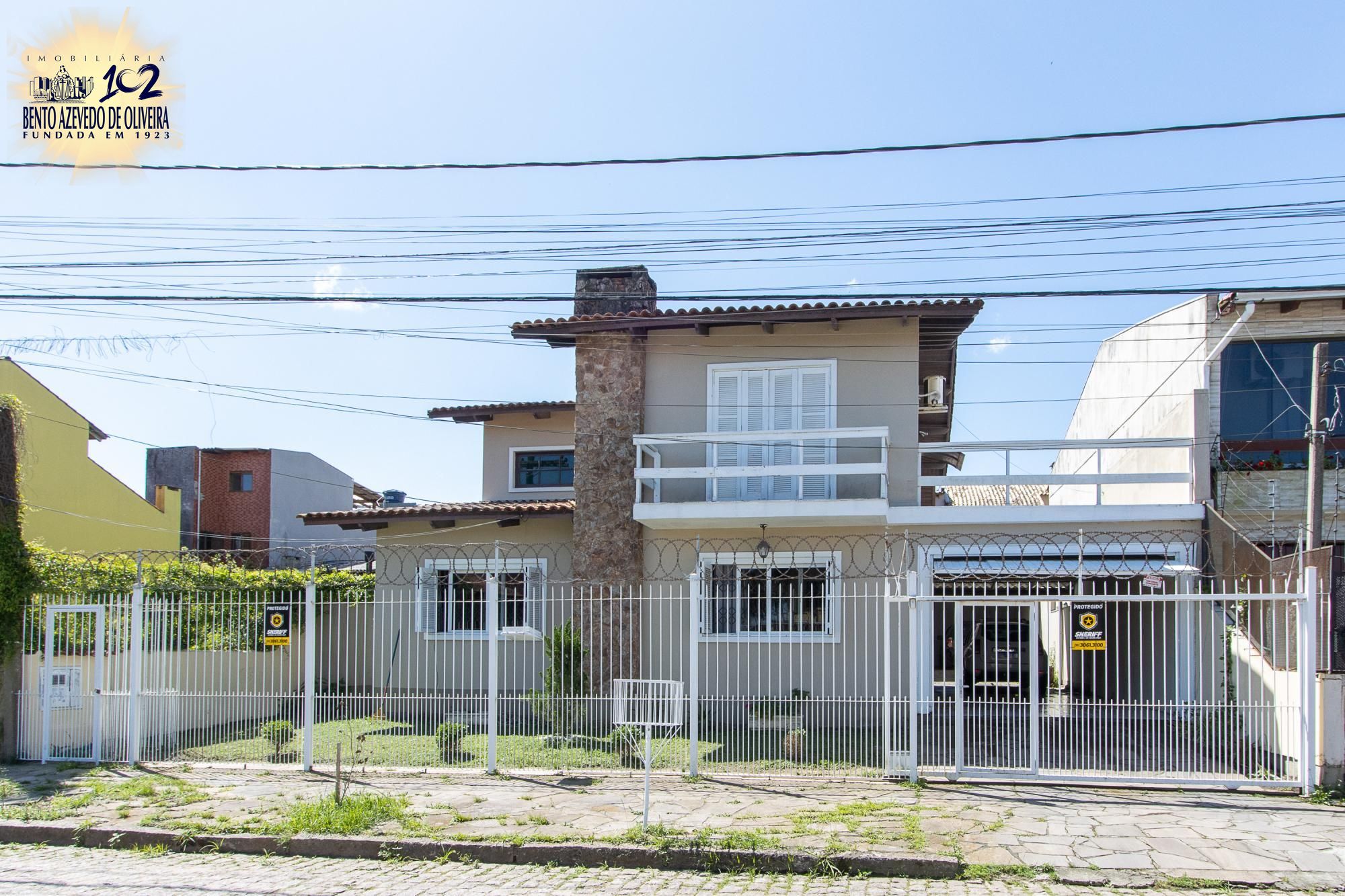 Casa, 4 quartos, 262 m² - Foto 1