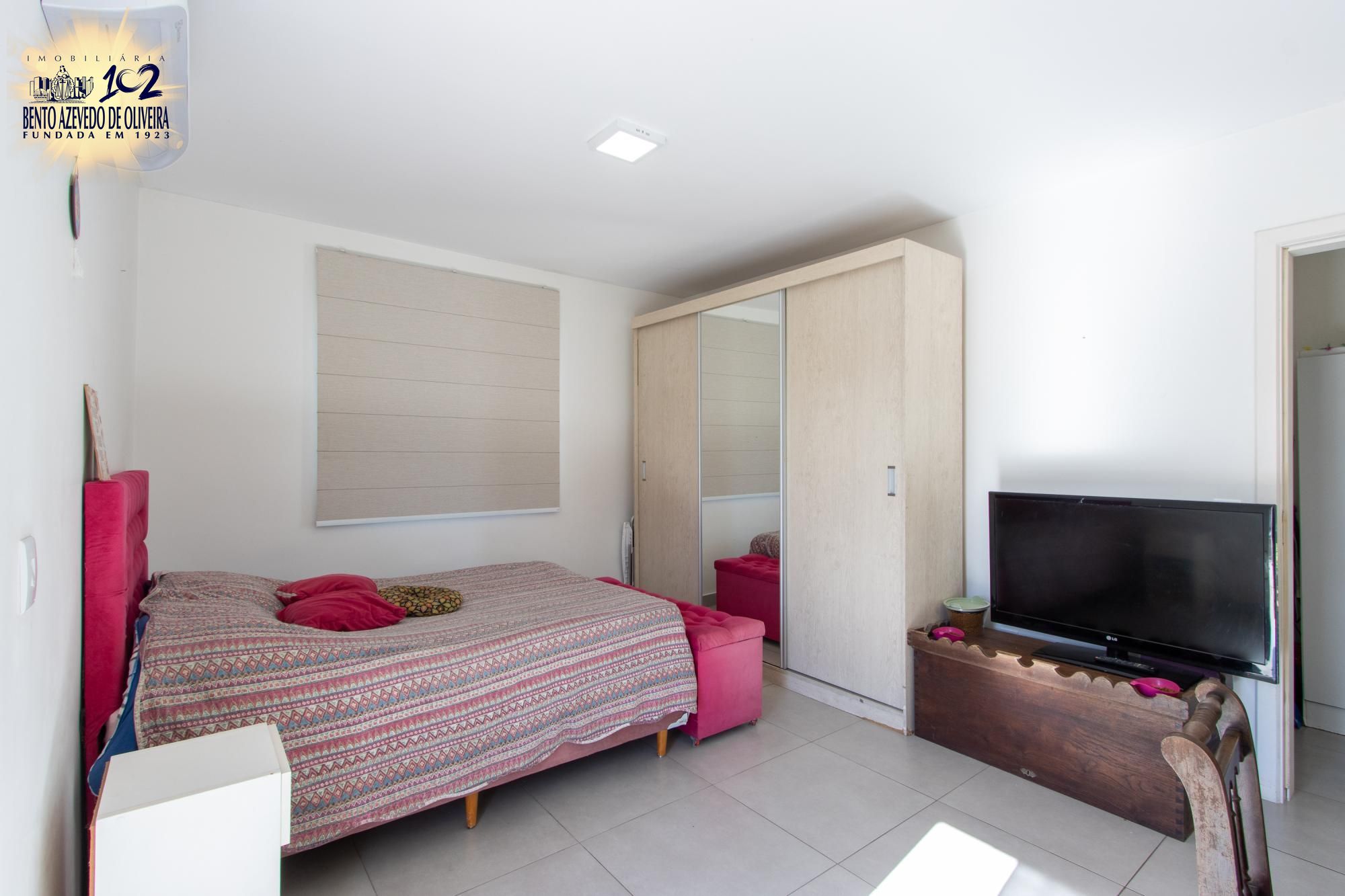 Casa, 3 quartos, 286 m² - Foto 33