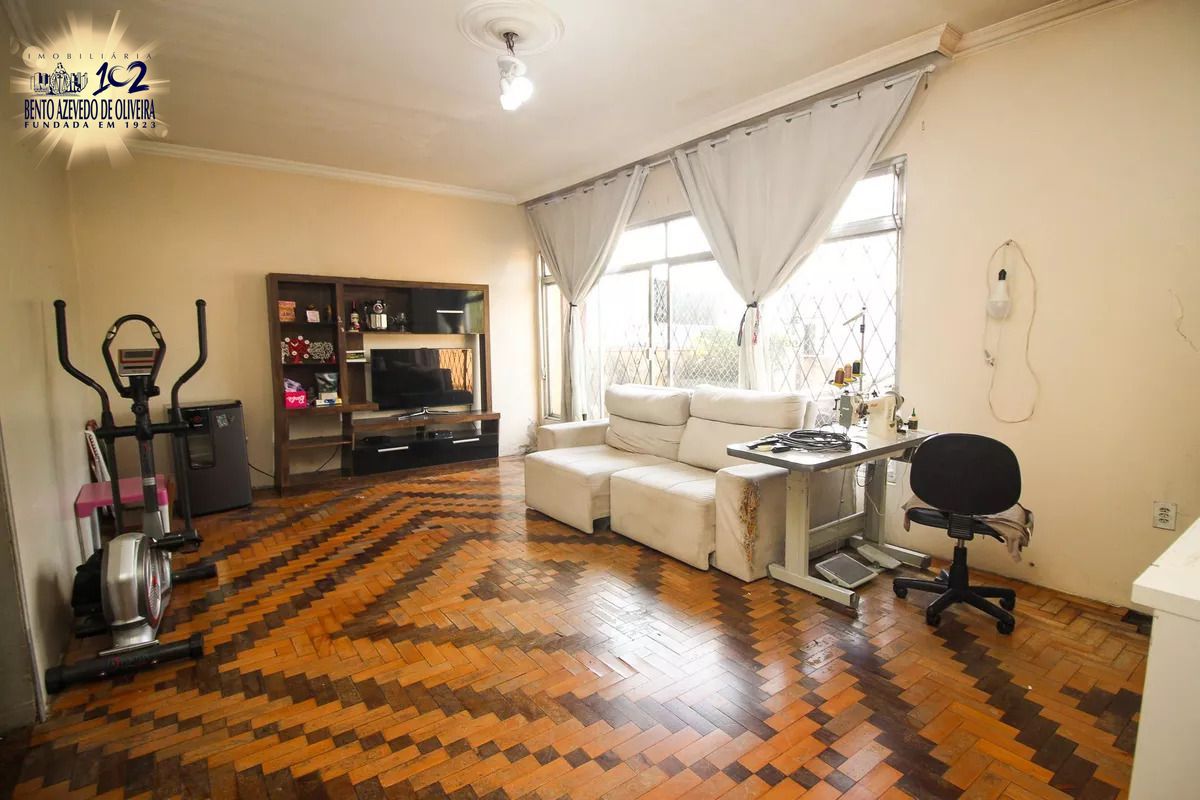 Casa, 4 quartos, 280 m² - Foto 1