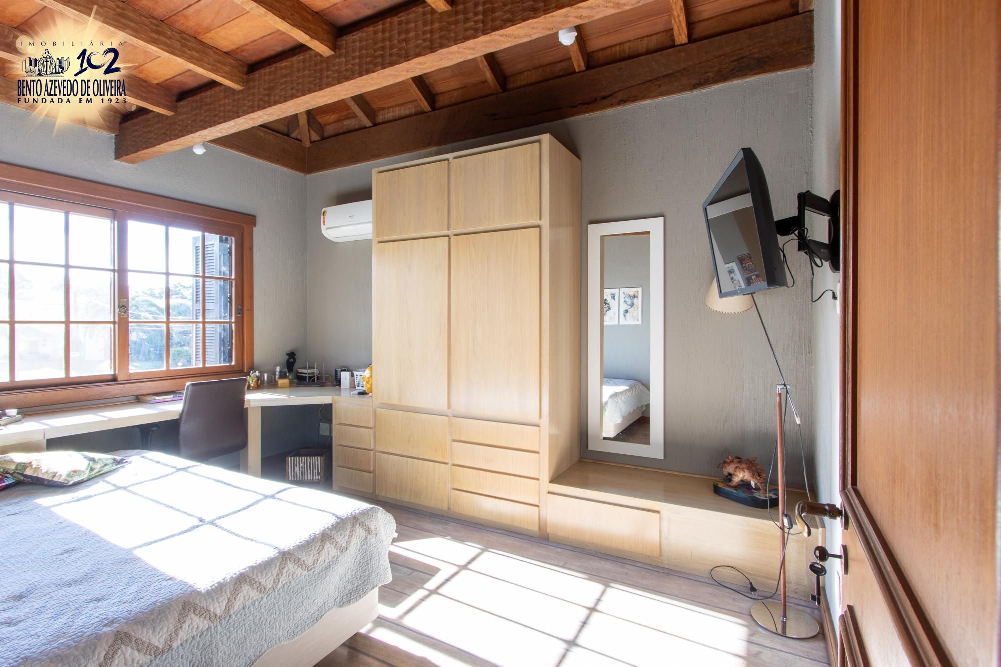 Outro quarto com acesso ao mezanino.