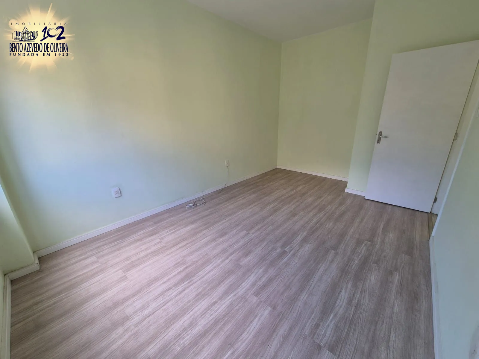 Apartamento, 3 quartos, 100 m² - Foto 1