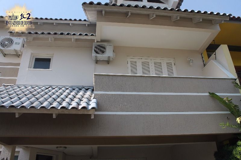Casa, 3 quartos, 220 m² - Foto 1