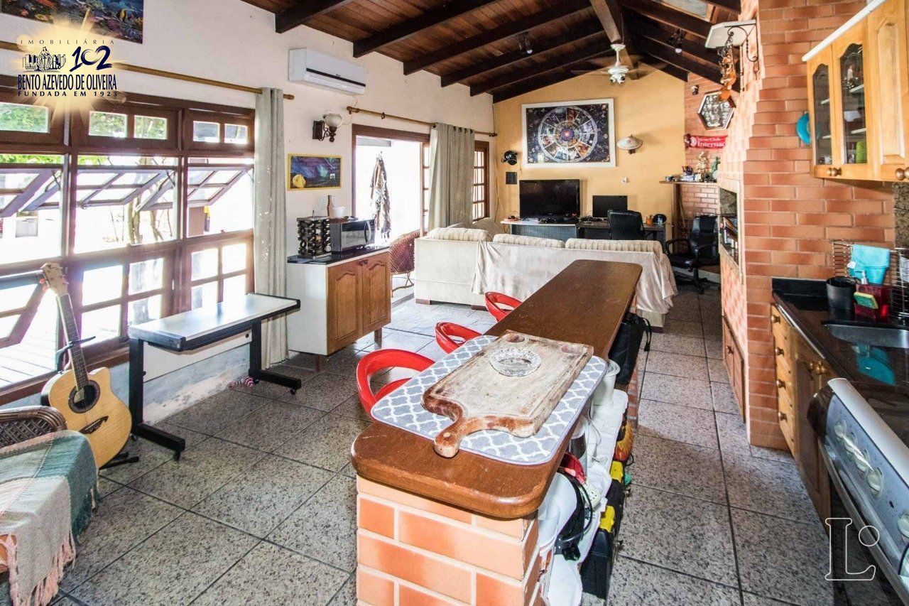 Casa, 4 quartos, 238 m² - Foto 28