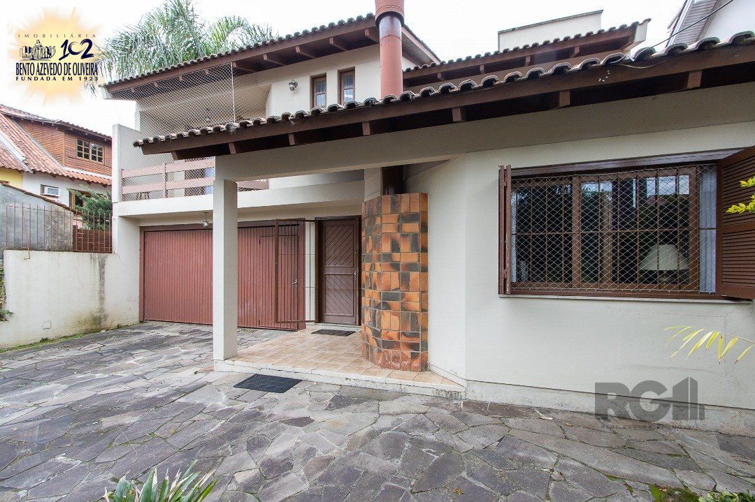 Casa, 3 quartos, 247 m² - Foto 1
