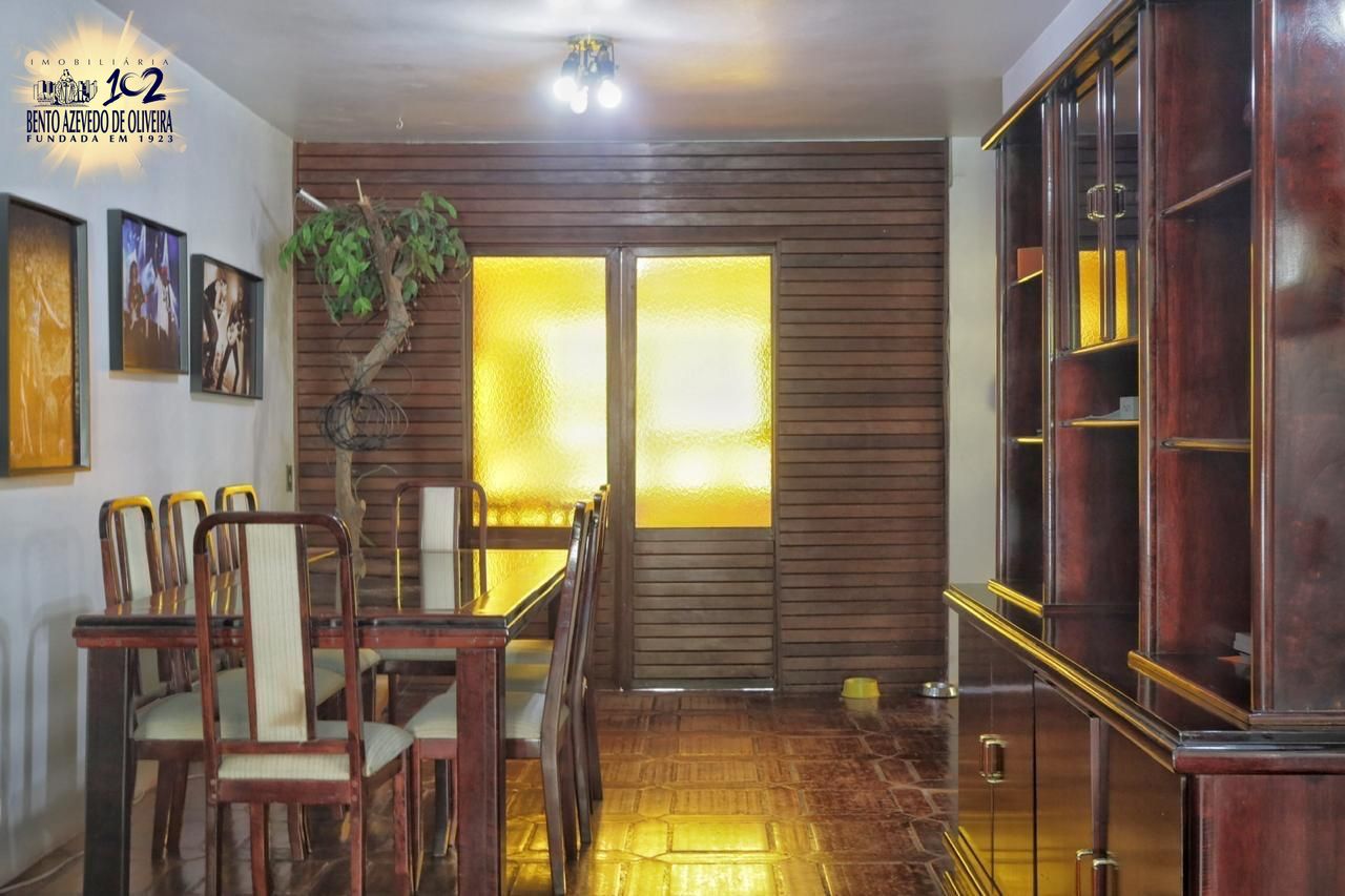Casa, 3 quartos, 276 m² - Foto 2
