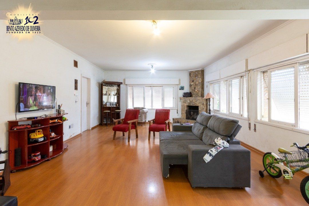 Casa, 4 quartos, 273 m² - Foto 1