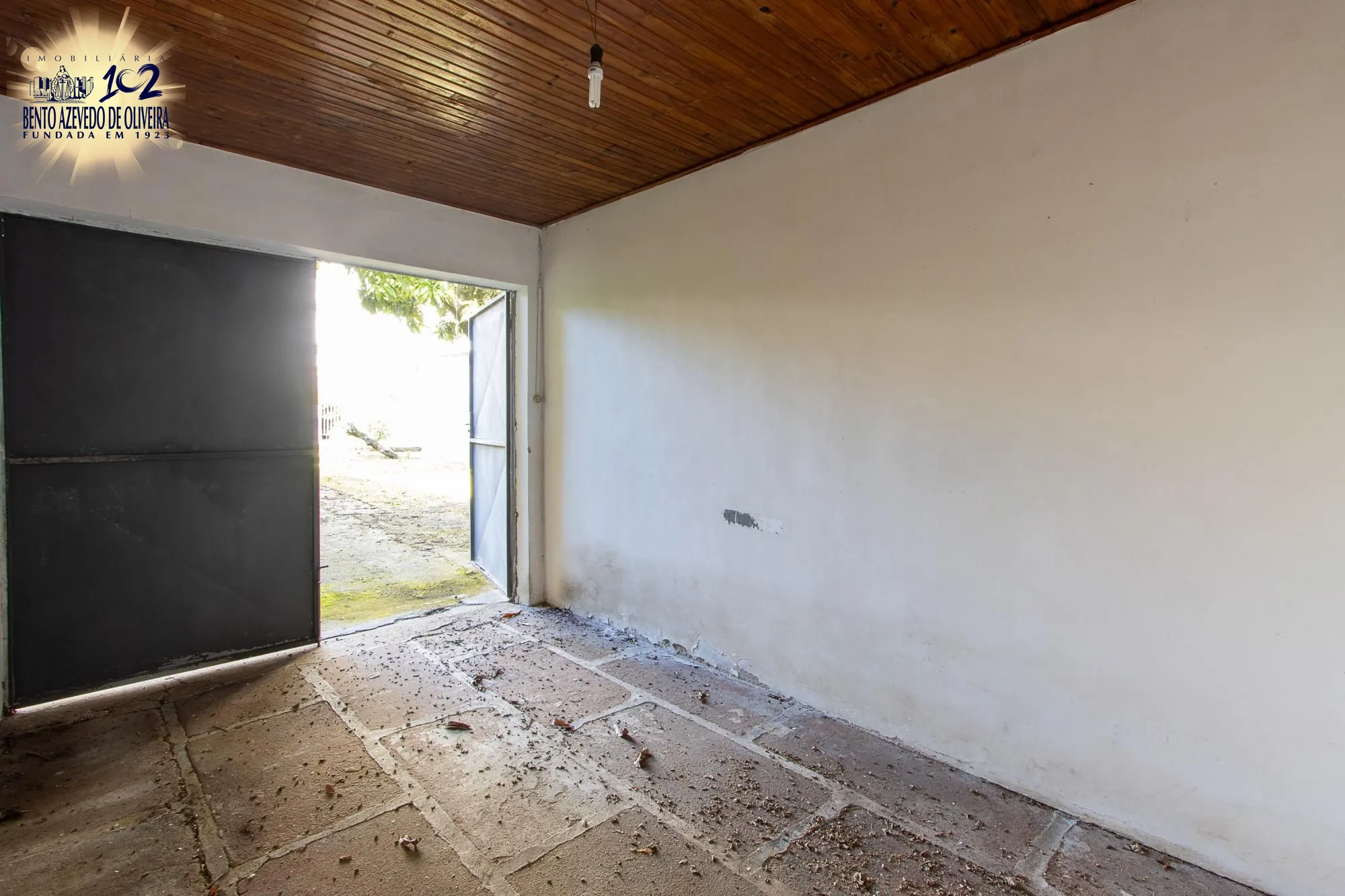 Garagem fechada