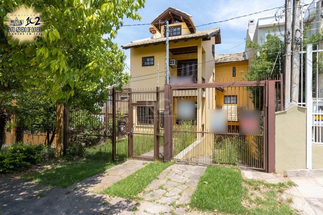 Casa, 3 quartos, 216 m² - Foto 1
