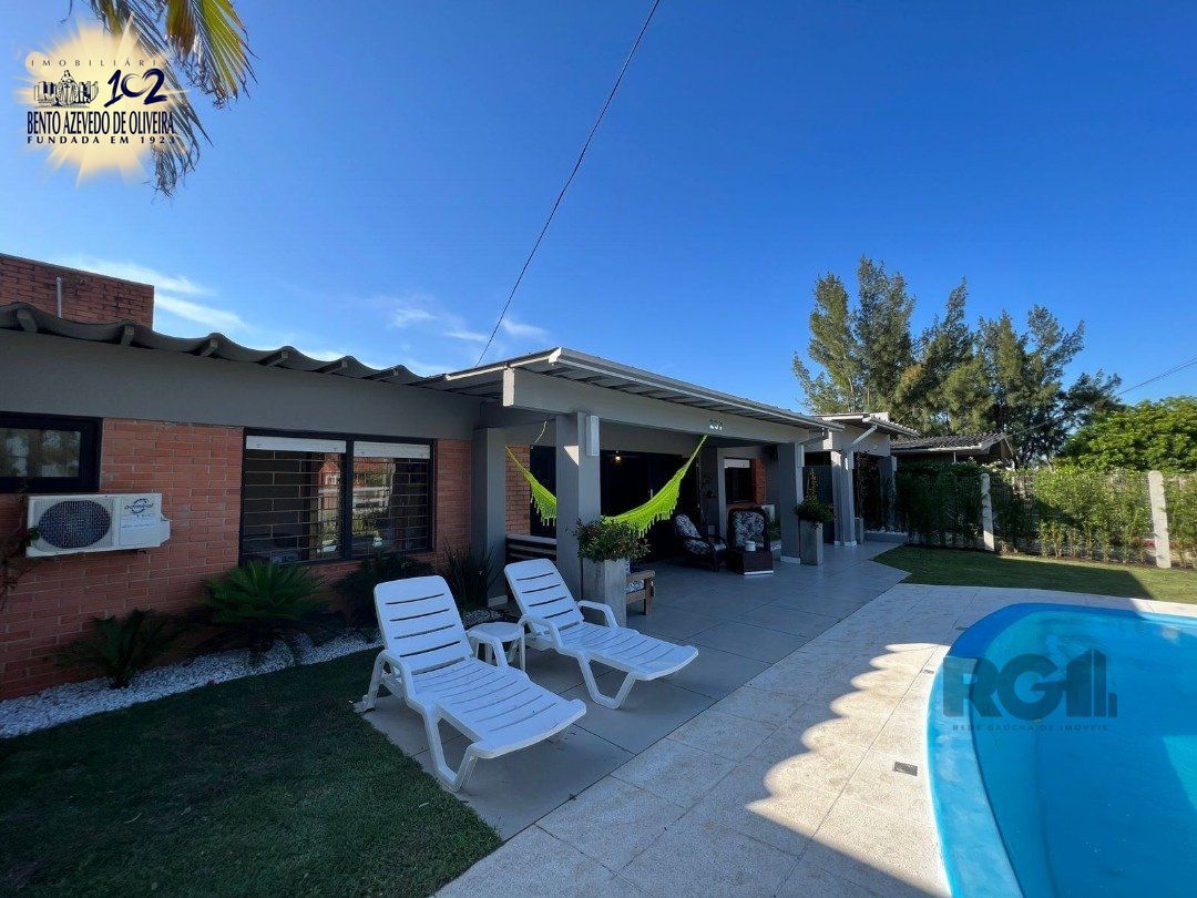 Casa, 5 quartos, 240 m² - Foto 1
