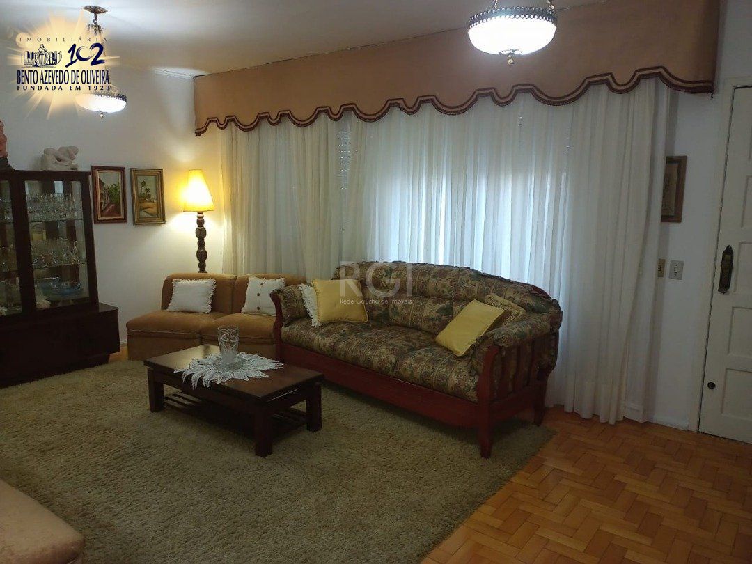 Casa, 3 quartos, 220 m² - Foto 1