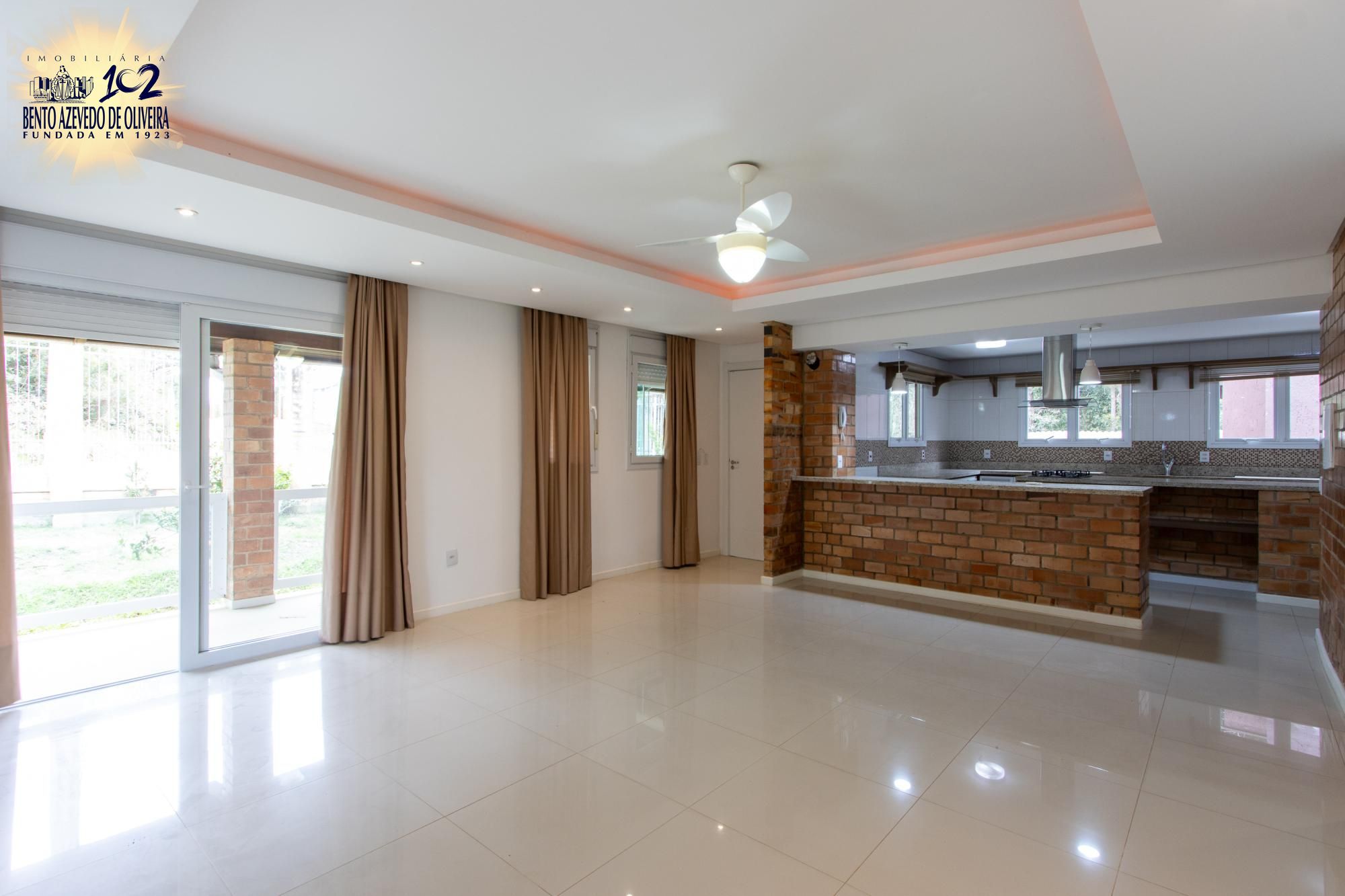 Casa, 3 quartos, 308 m² - Foto 1