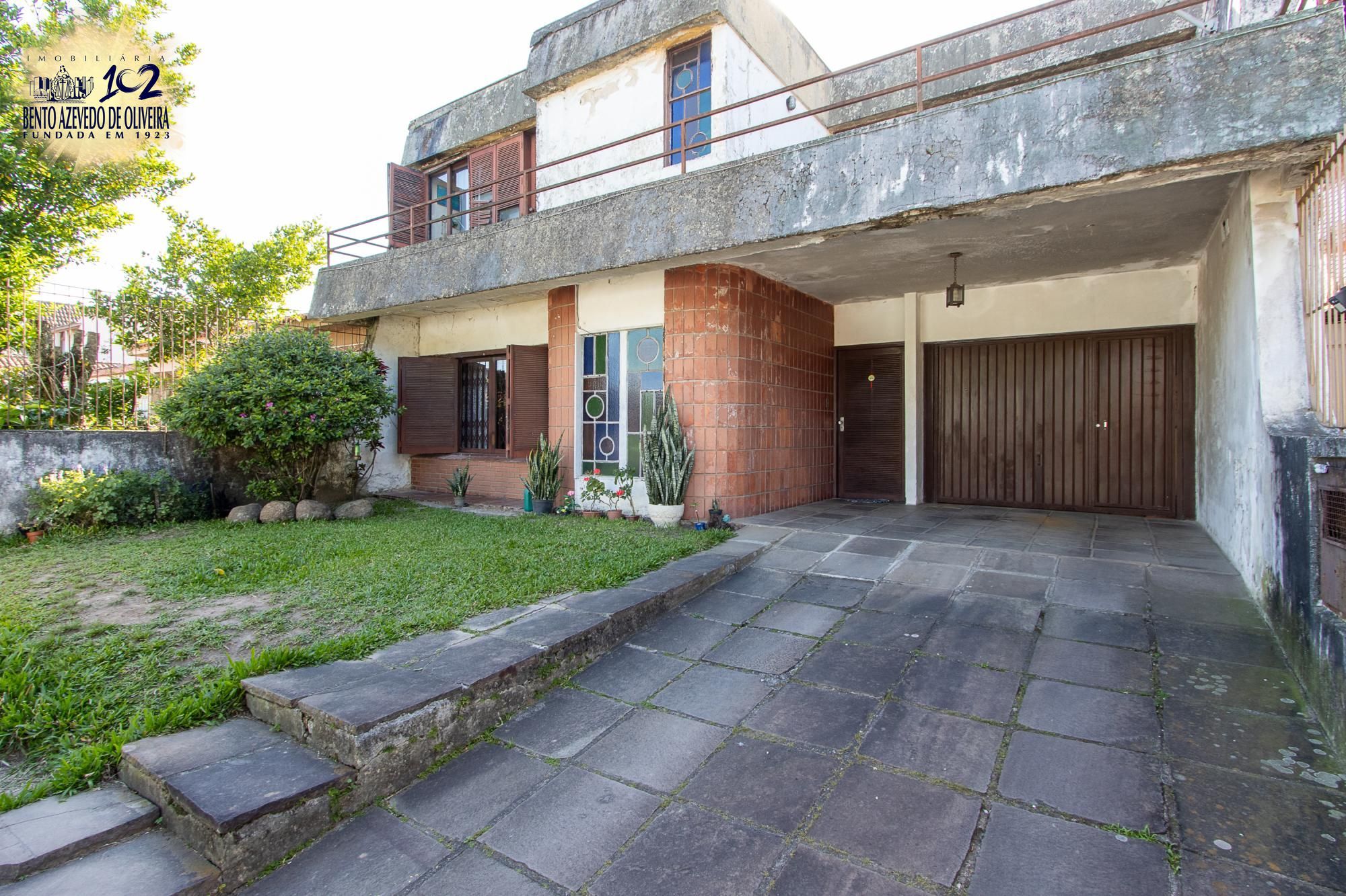 Casa, 4 quartos, 216 m² - Foto 1