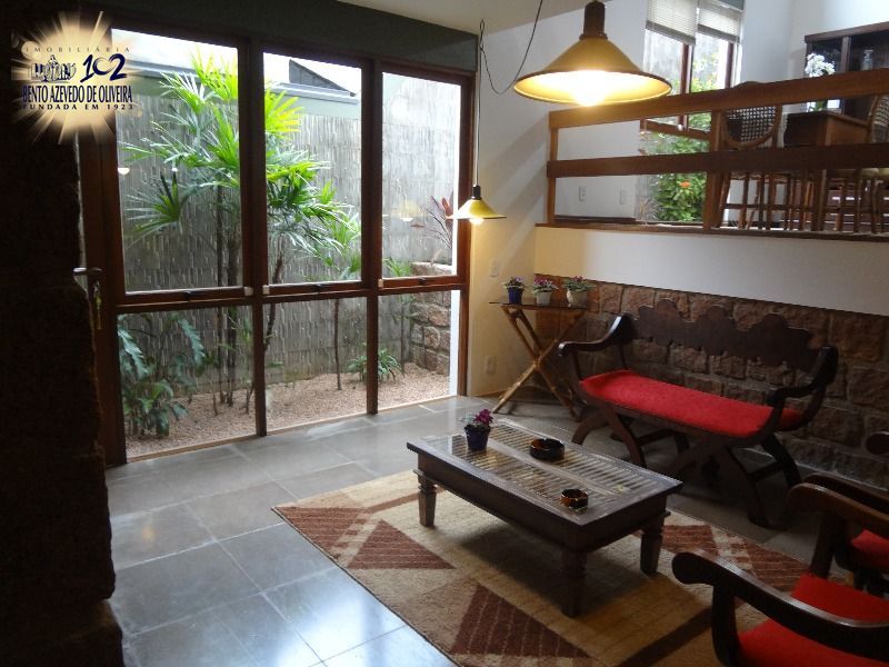 Casa, 3 quartos, 268 m² - Foto 23