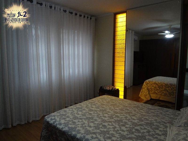 Casa, 3 quartos, 268 m² - Foto 26
