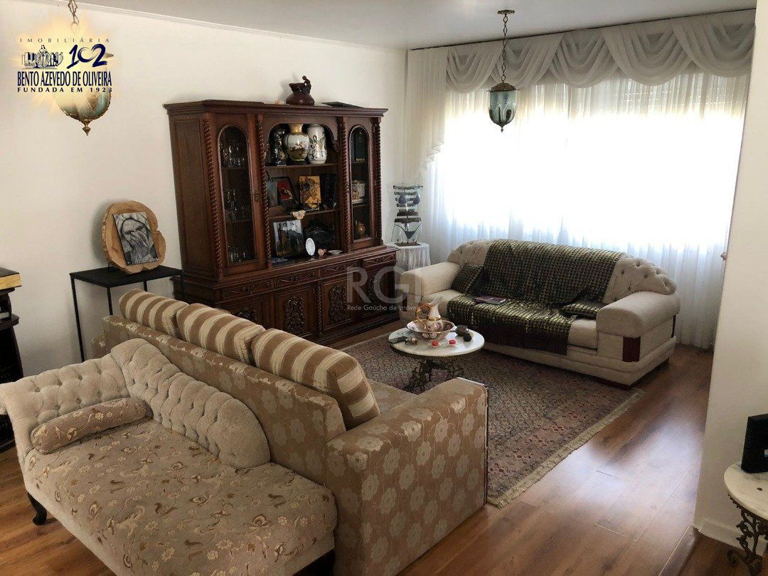 Casa, 3 quartos, 209 m² - Foto 1