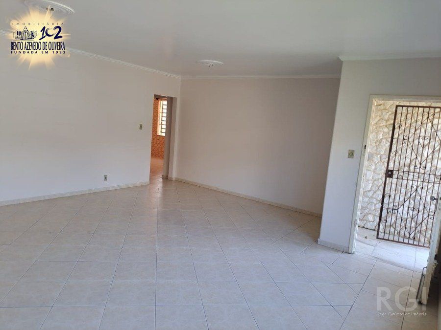 Casa, 3 quartos, 180 m² - Foto 1