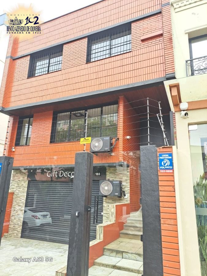 Casa, 3 quartos, 290 m² - Foto 1