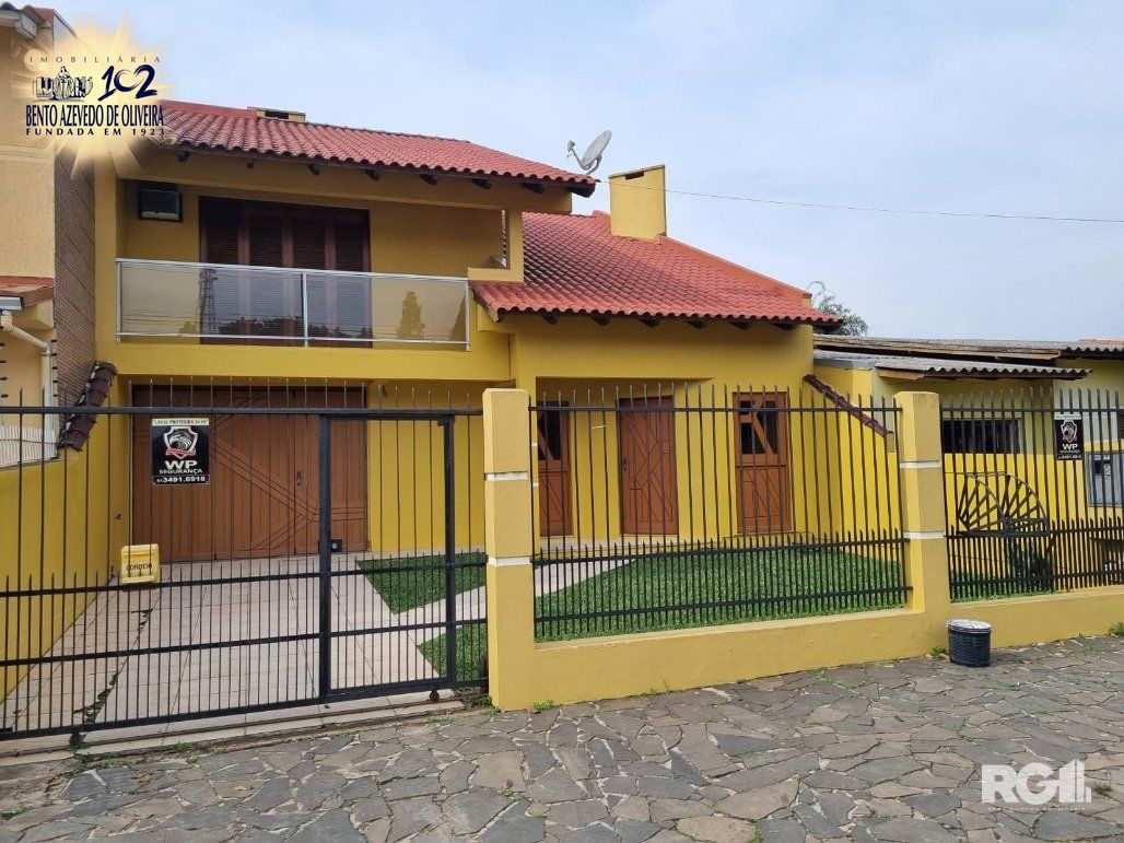 Casa, 4 quartos, 220 m² - Foto 1