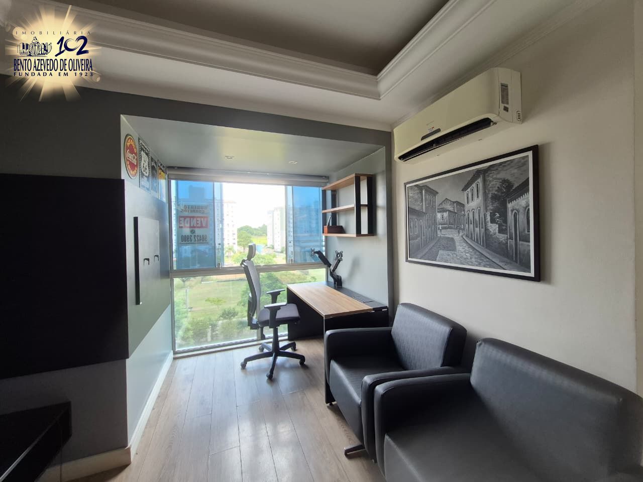 Sala ampla com Ar condicionado