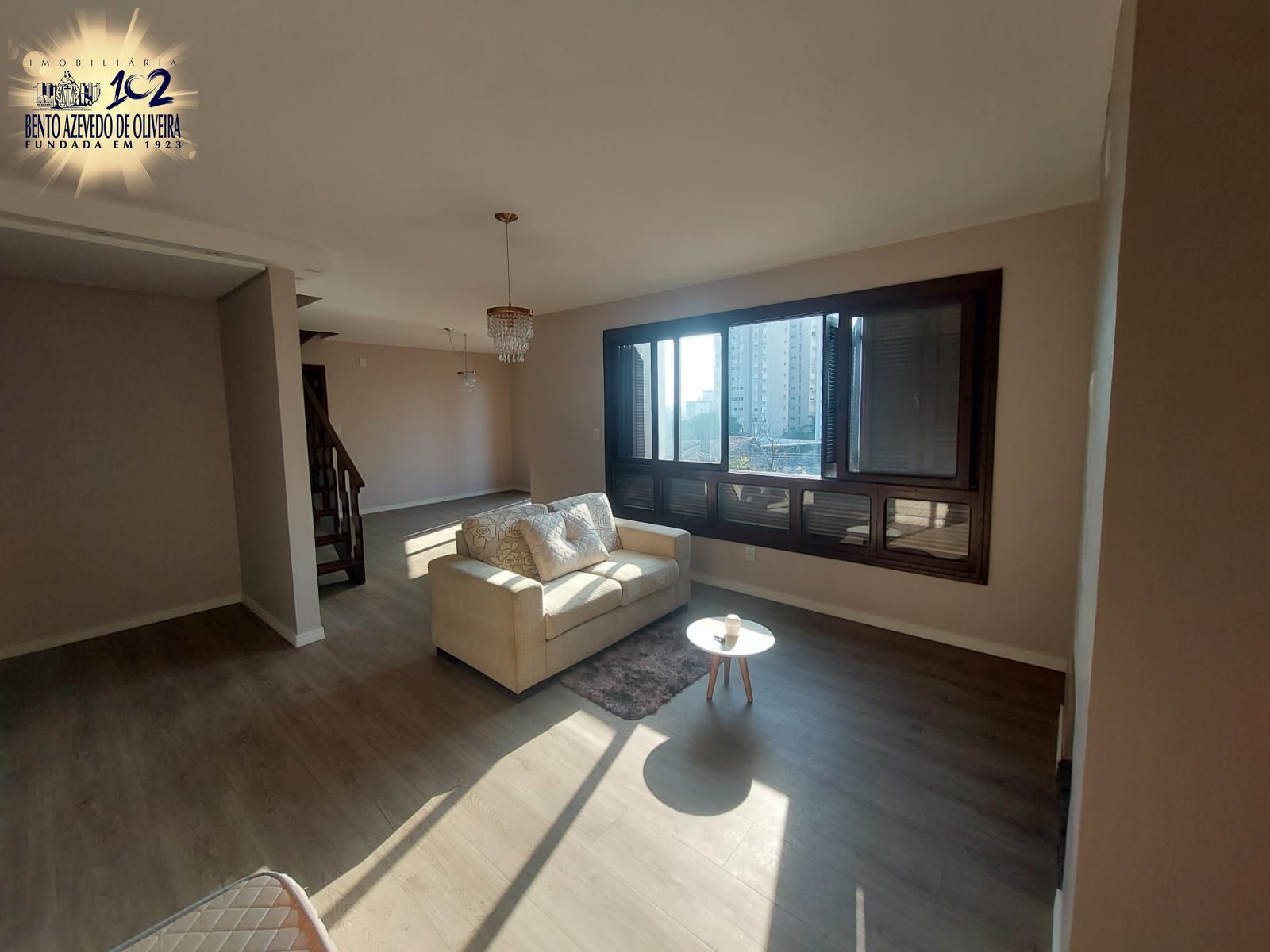 Cobertura, 3 quartos, 216 m² - Foto 2
