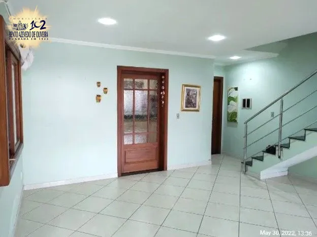 Porta de acesso a cozinha