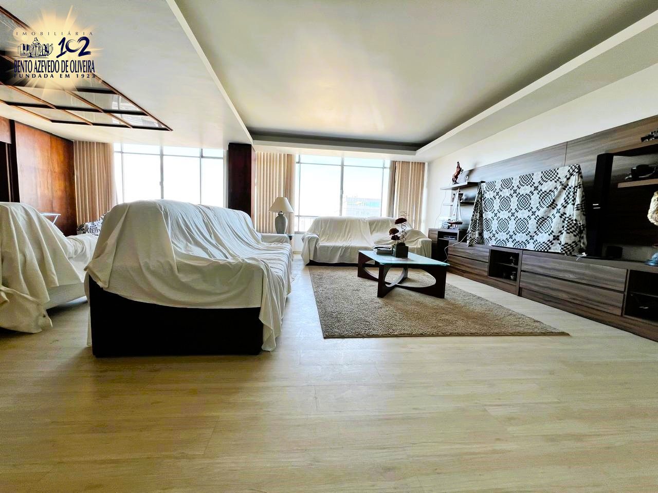 Apartamento, 3 quartos, 207 m² - Foto 1