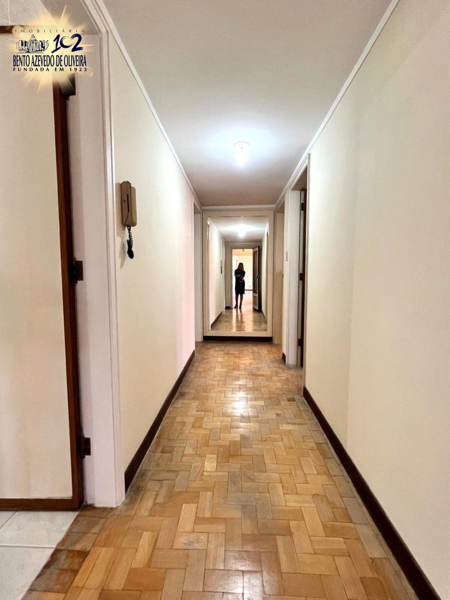 corredor de acesso aos dormitórios